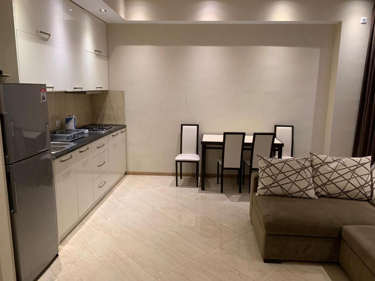 Apartment Three Bedroom In Saburtalo Тбілісі Екстер'єр фото