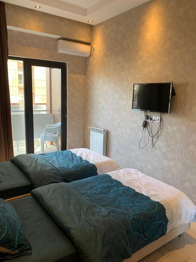 Apartment Three Bedroom In Saburtalo Тбілісі Екстер'єр фото